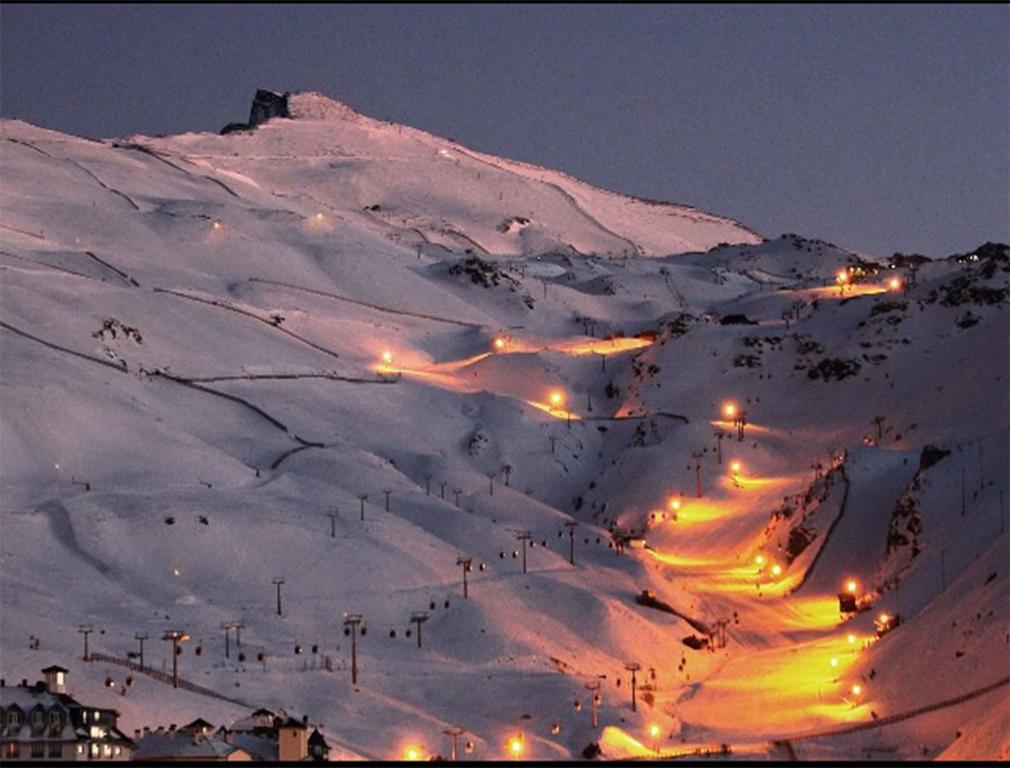 Apartamentos Genciana Asn Sierra Nevada Exteriör bild